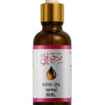 زيت الورد الطبيعي 50 مل من SPICEKICK – زيت عطري فاخر لترطيب البشرة وتنعيمها وتعزيز نضارتها بتركيبة خفيفة تمنح إشراقة وردية ولمسة نعومة تدوم طوال اليوم