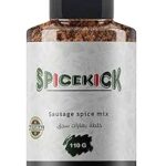 خلطة بهارات السجق 110 جرام من SPICEKICK – مزيج توابل غني بالنكهة لإضافة طعم رائع للنقانق، اللحوم، الدجاج، الأرز، والخضروات المشوية